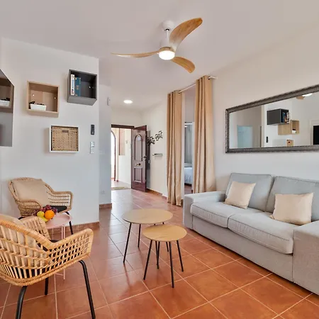 Palm Apartment- Very Quiet, In The Garden, Air Condition In Every Appartement Torrevieja